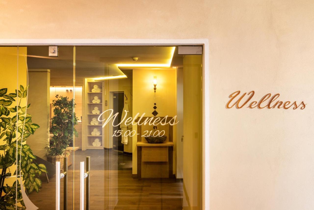 Hotel Monte44 Selva di Val Gardena Eksteriør bilde