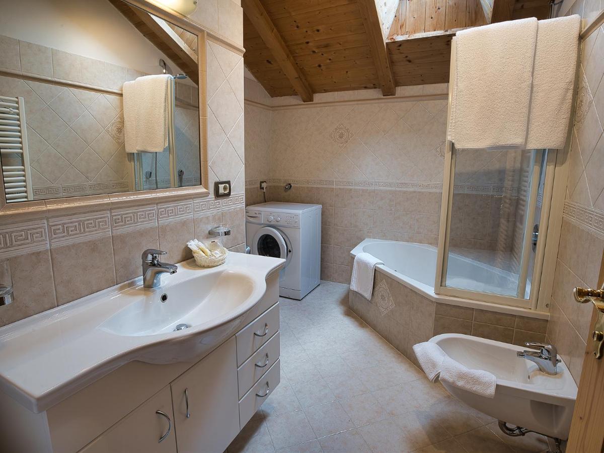 Hotel Monte44 Selva di Val Gardena Eksteriør bilde