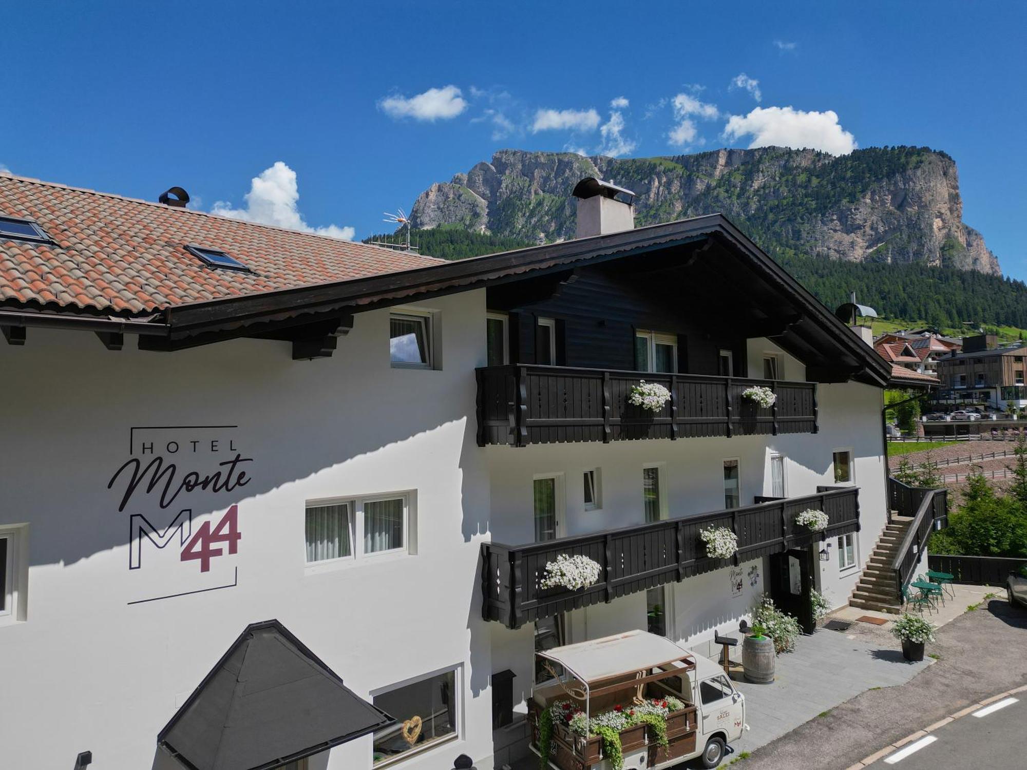 Hotel Monte44 Selva di Val Gardena Eksteriør bilde